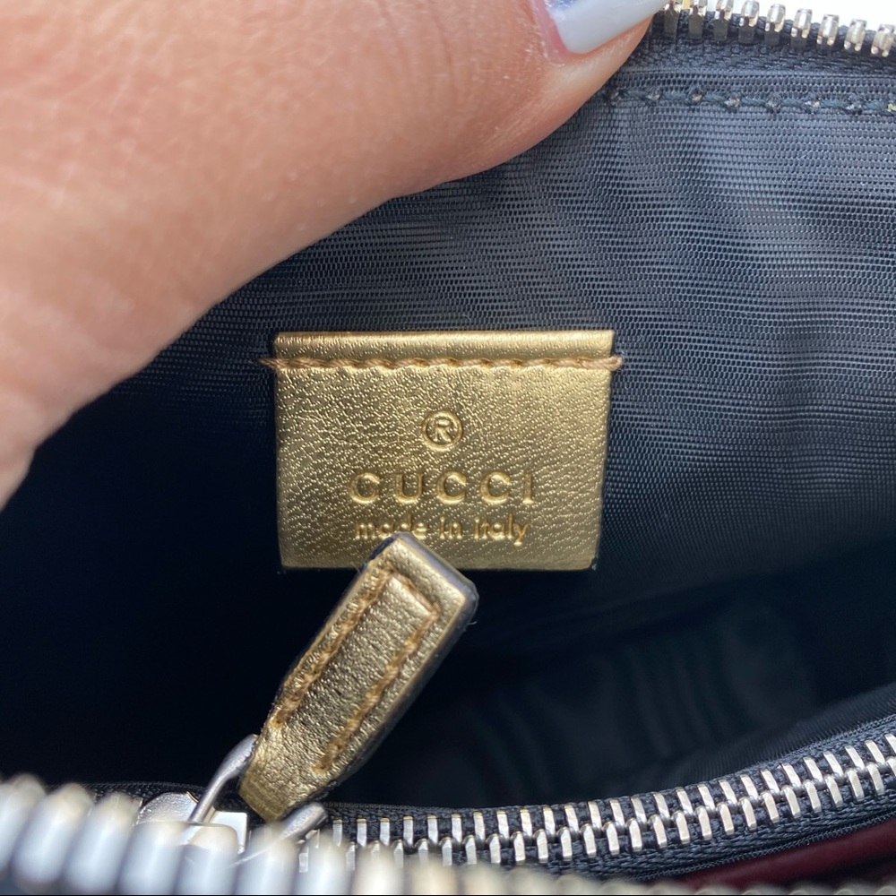 Gucci “Guccy” Black and Gold Crossbody - Picture 5 of 11